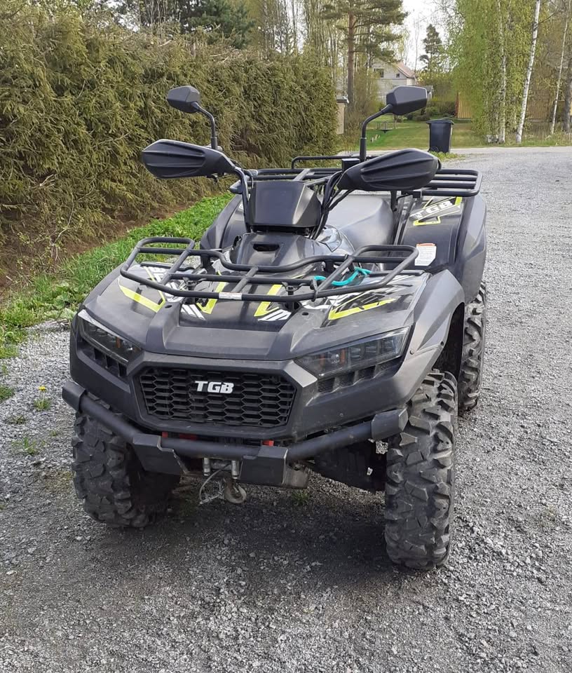 TBG Blade 550. Asiakkaan lukuun myynnissä. Vuosimallia 2023. Neliveto! Ajettu reipas 14 tkm / 434h. Rahoitusta asiakkaalla vielä maksettavana. 4800€